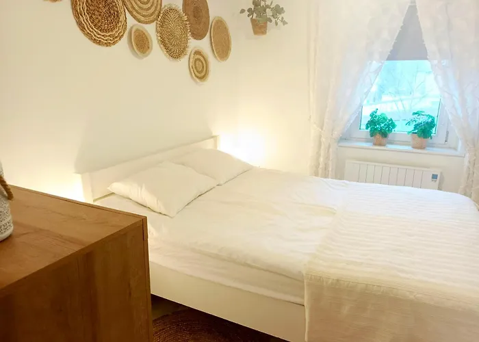 Pod Trzynastka Апартаменты Еленя-Гура